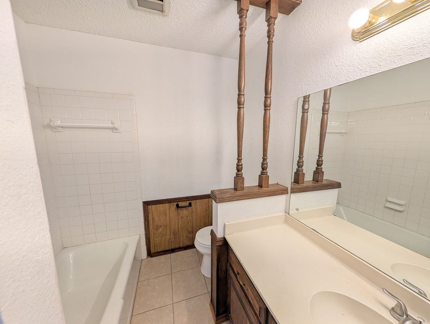 Tulsa Apartment: 9904 East 22nd Place