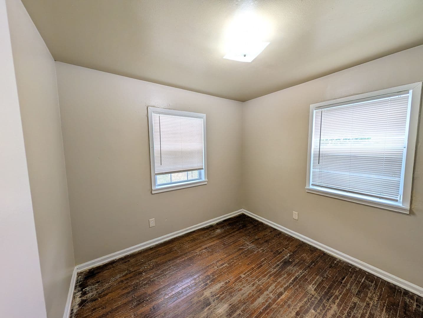 Tulsa House: 6313 N Main St