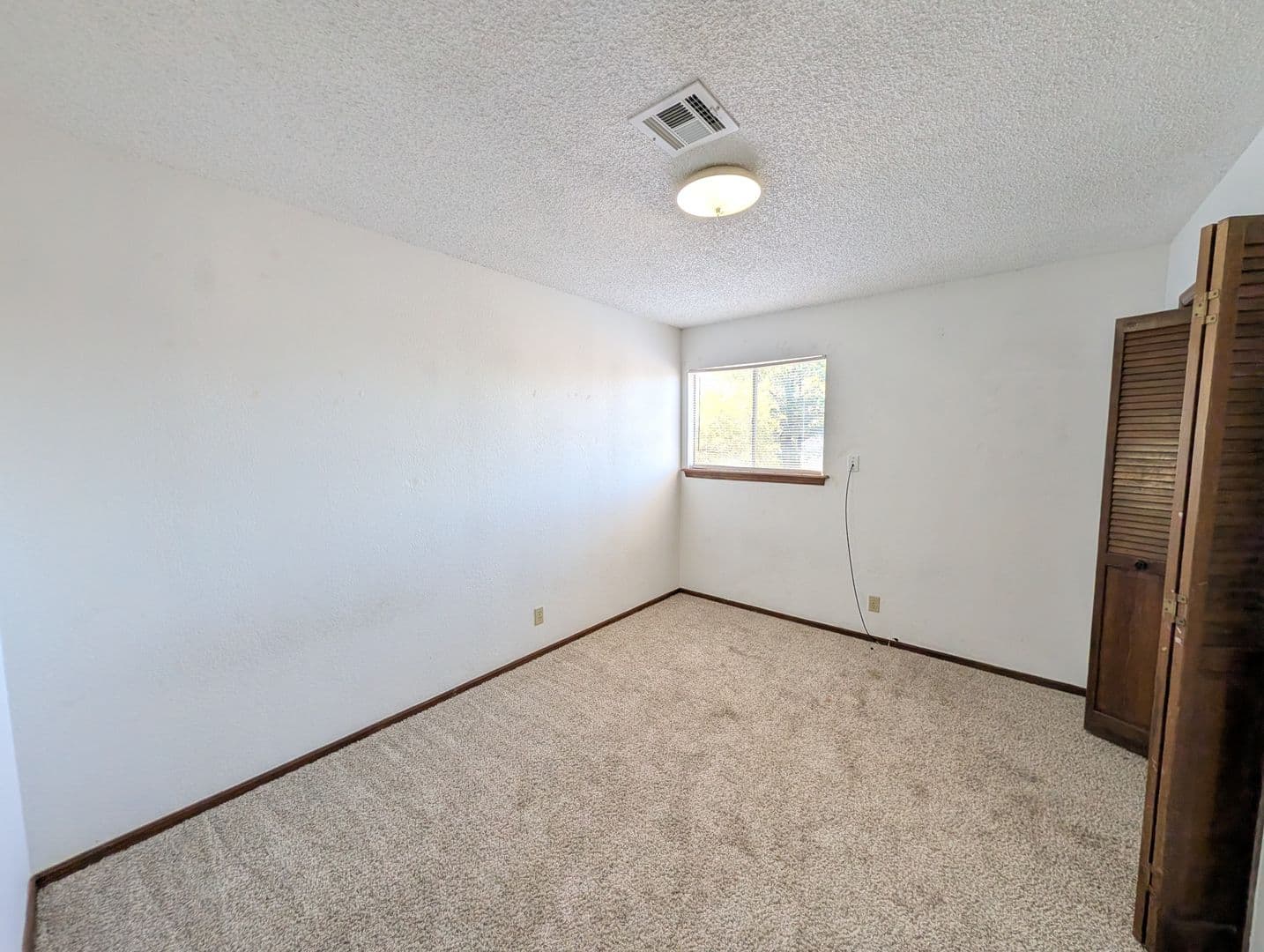 Tulsa Apartment: 9904 East 22nd Place