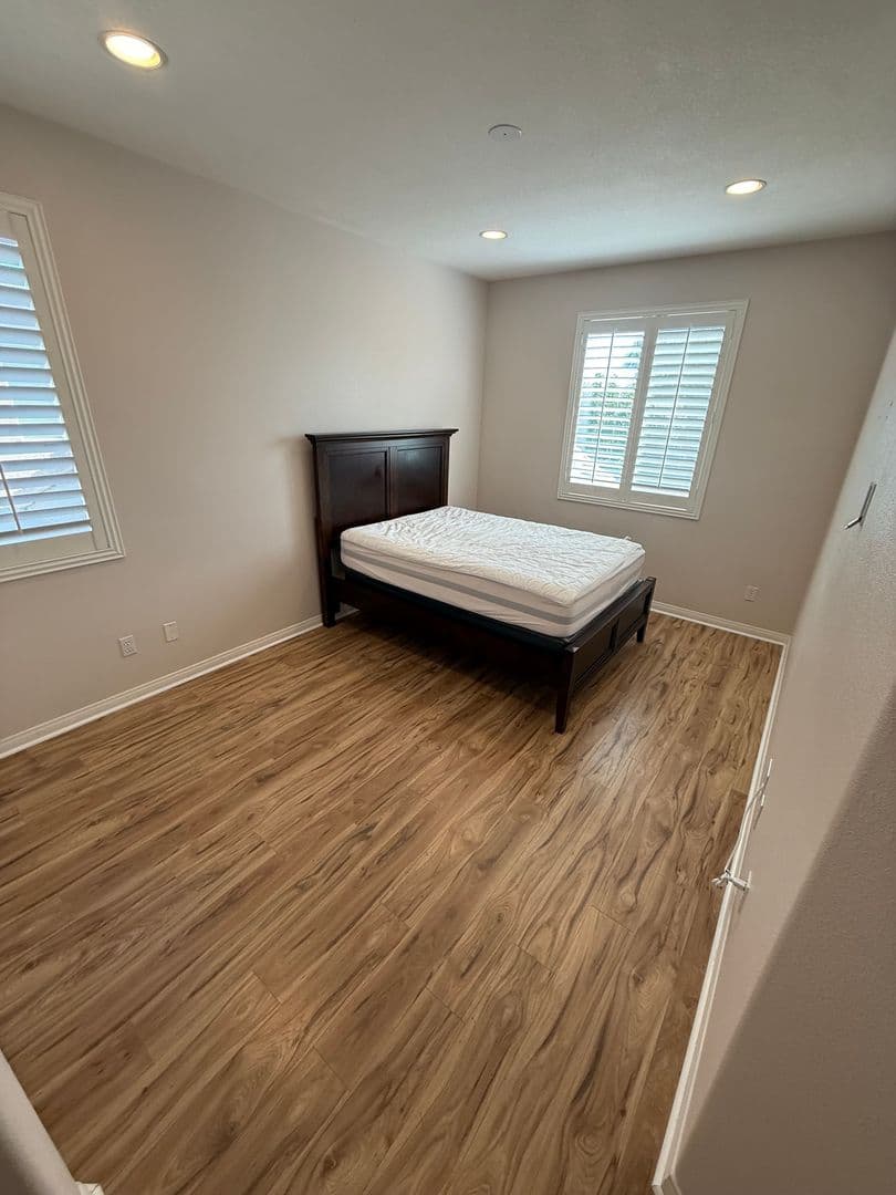 Bakersfield House: 11013 Prairie Stone Place