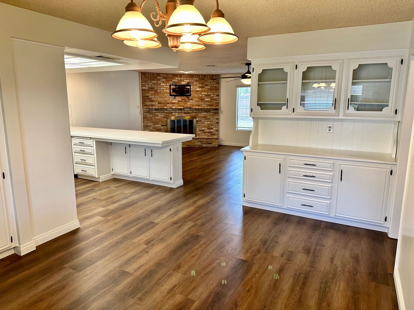 Bakersfield House: 9913 Spring Oak Dr
