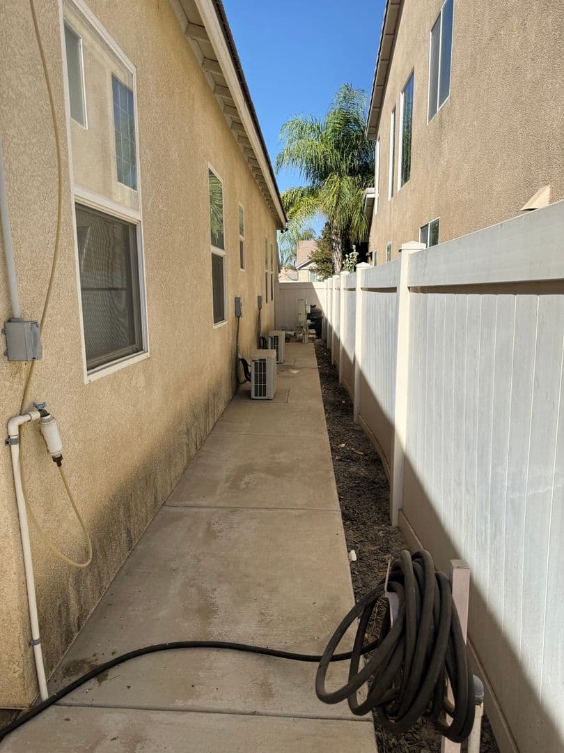 Bakersfield House: 11013 Prairie Stone Place