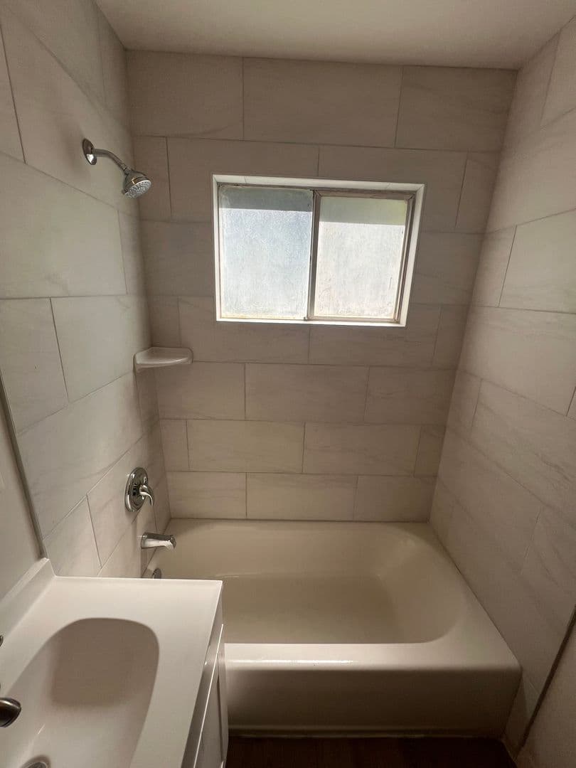 Taft Apartment: 512 Washington Ave