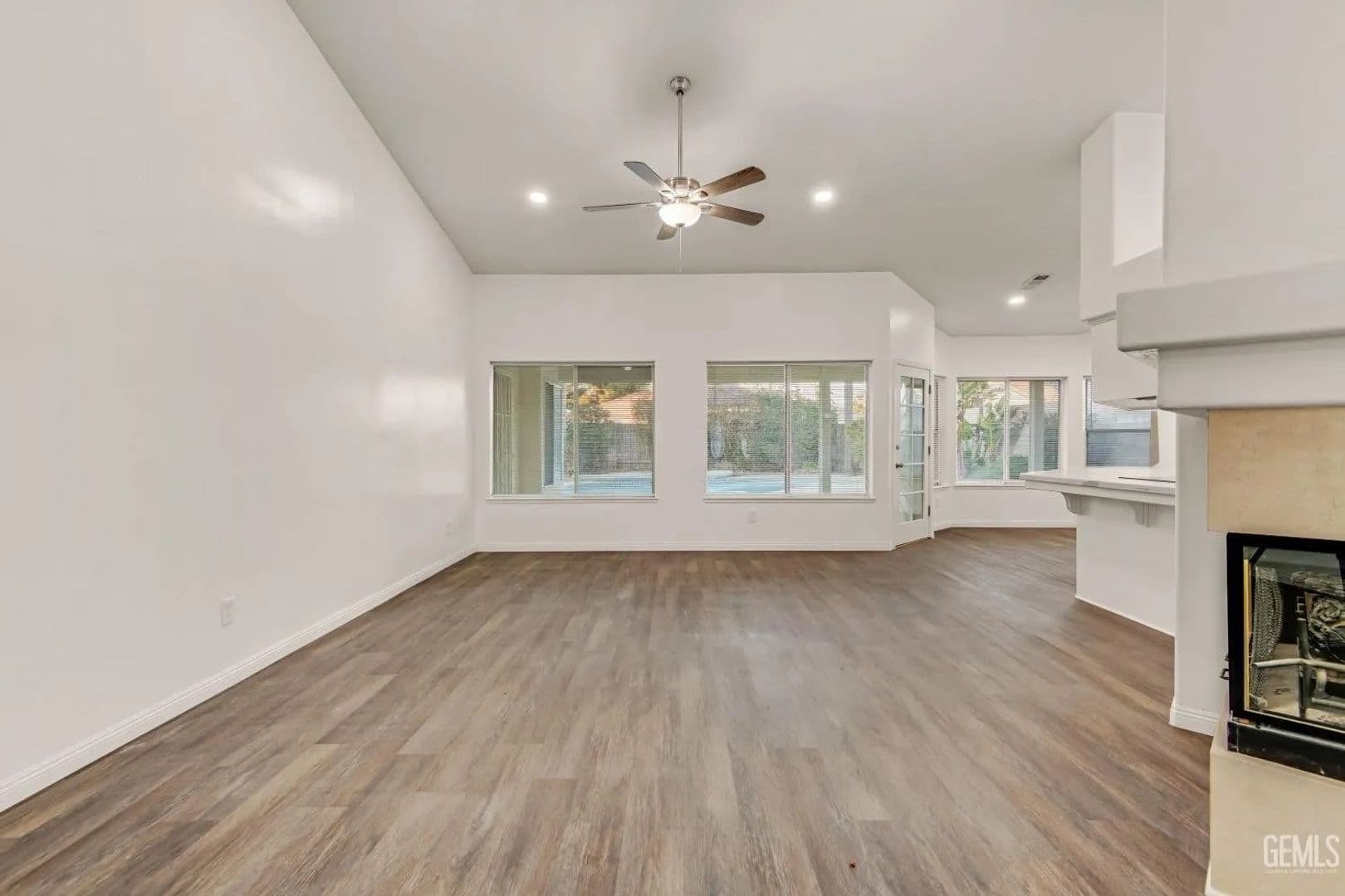 Bakersfield House: 14008 Las Entradas