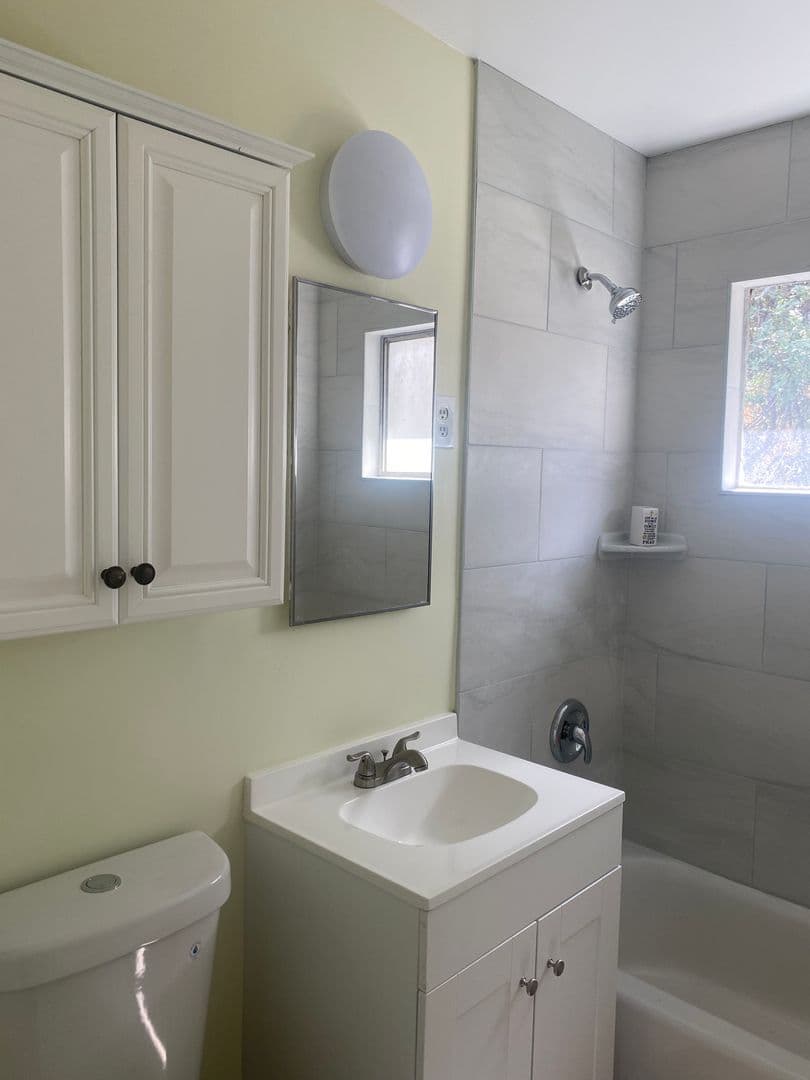 Taft Apartment: 512 Washington Ave