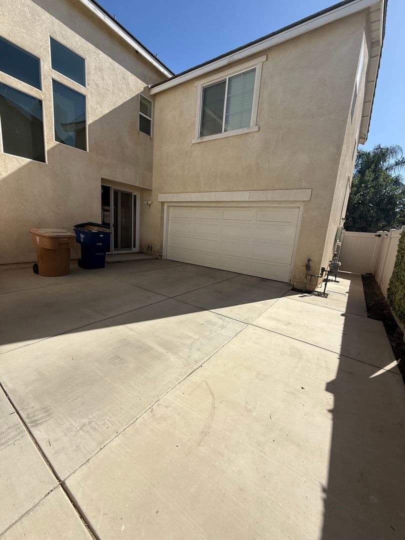 Bakersfield House: 11013 Prairie Stone Place