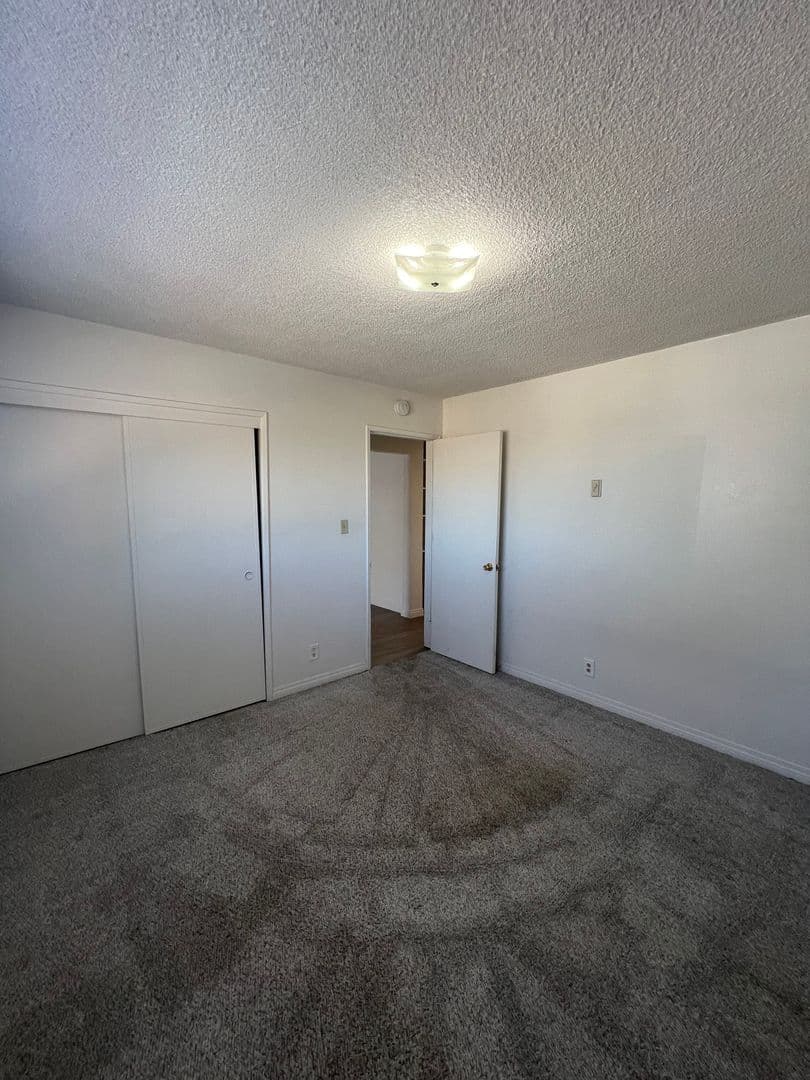 Taft Apartment: 512 Washington Ave