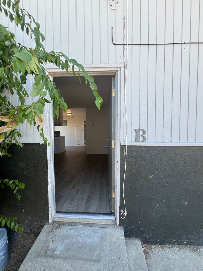 Taft Apartment: 512 Washington Ave