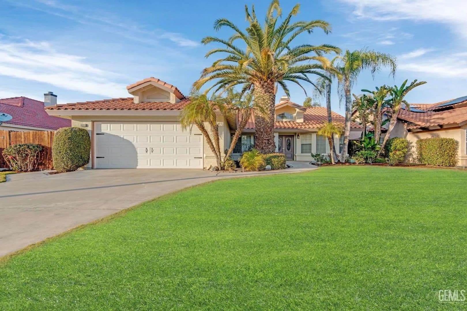 Bakersfield House: 14008 Las Entradas