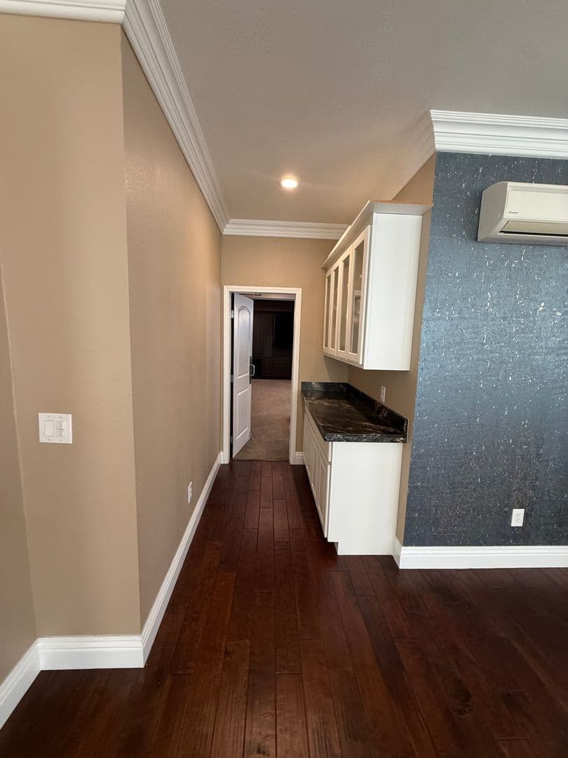 Bakersfield House: 11013 Prairie Stone Place