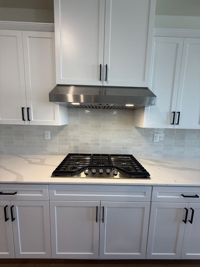 Bakersfield House: 16806 Mairs Drive