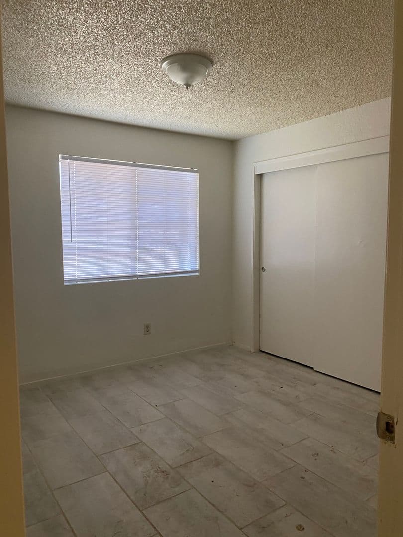Bakersfield Apartment: 3622 K St