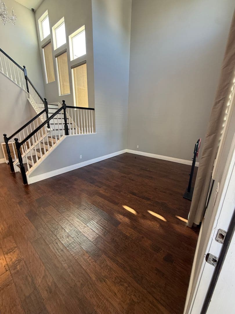 Bakersfield House: 11013 Prairie Stone Place