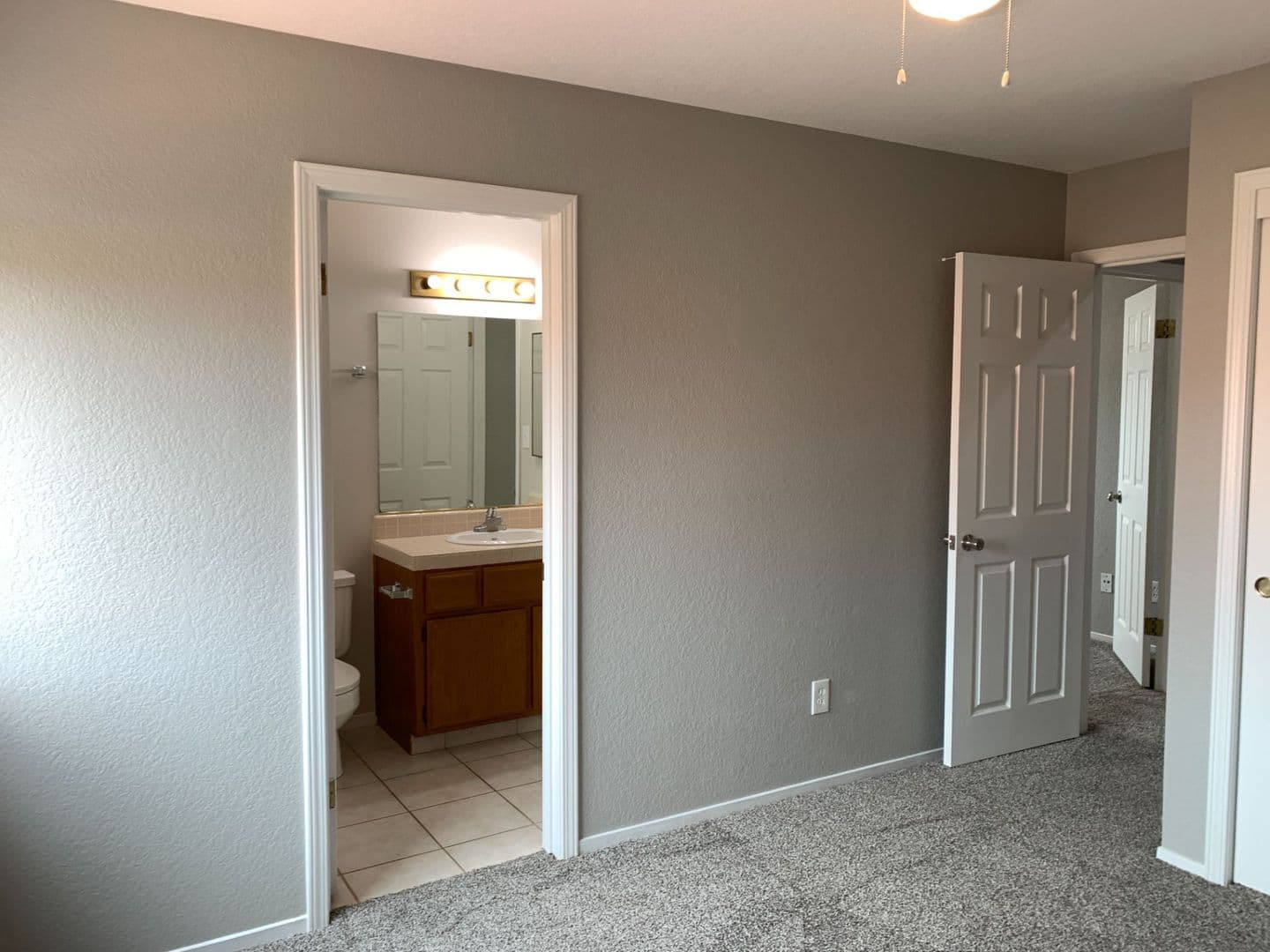 Bakersfield House: 10408 Walnut Creek Ct