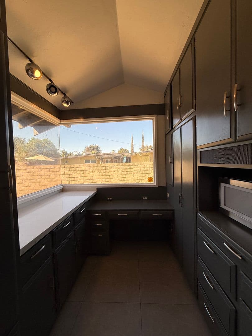 Bakersfield House: 301 Haggin Street