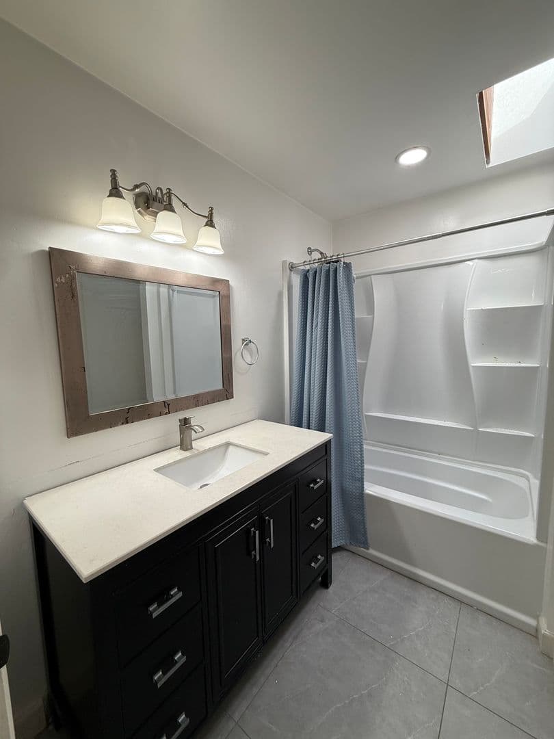 Bakersfield House: 301 Haggin Street