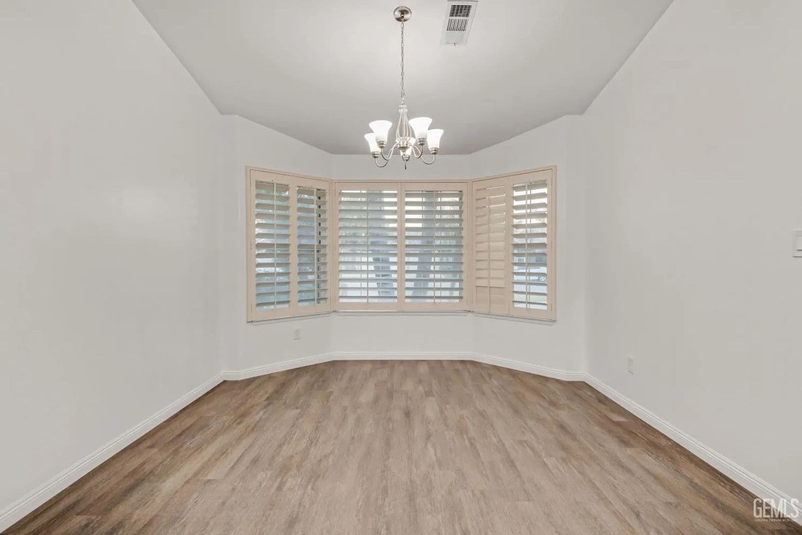 Bakersfield House: 14008 Las Entradas
