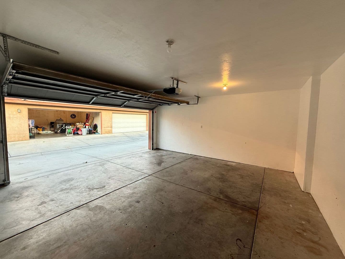 Bakersfield Apartment: 548 Yellow Meadow Ct