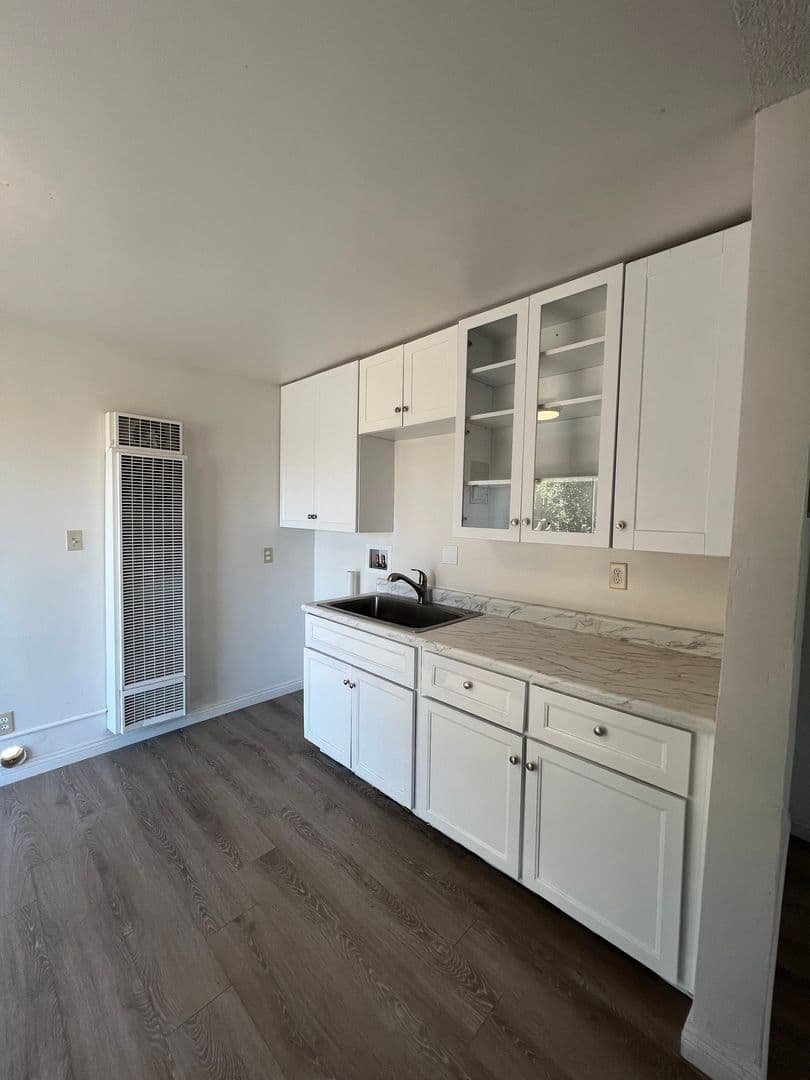 Taft Apartment: 512 Washington Ave