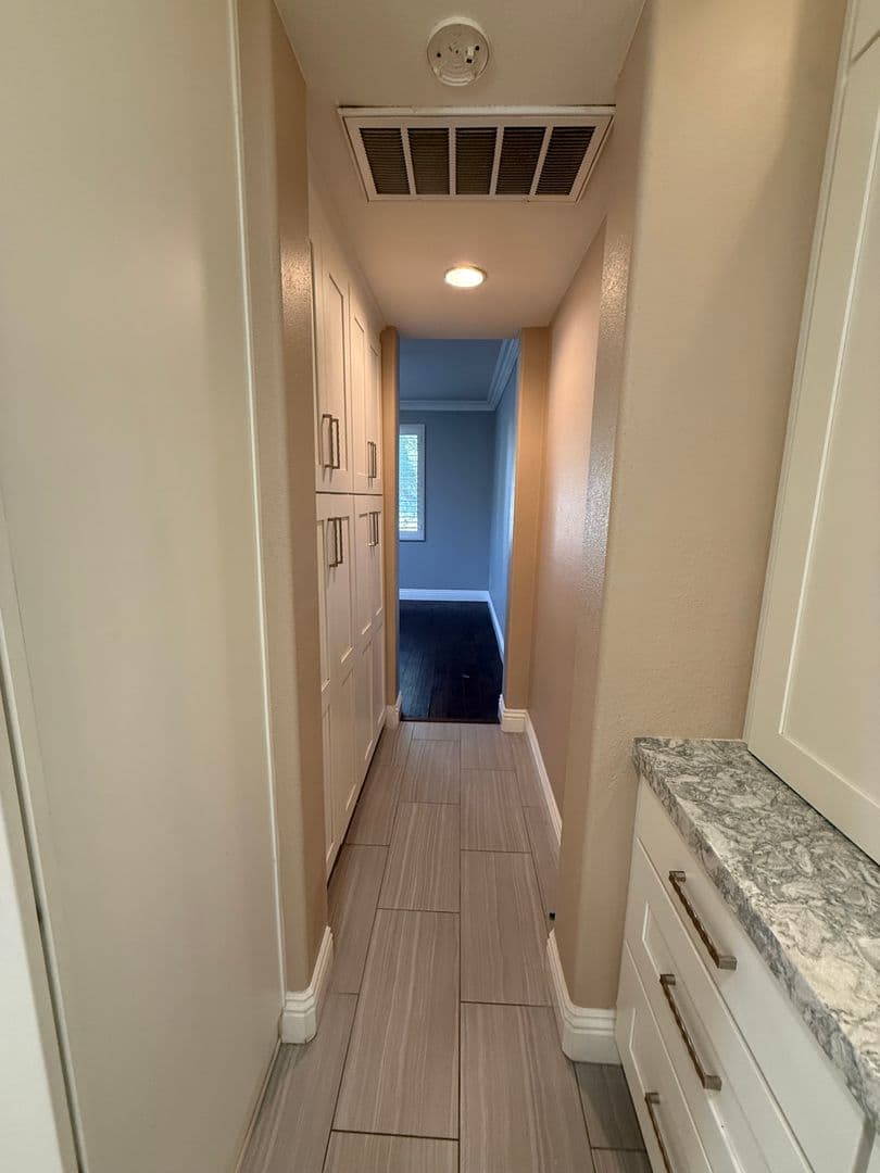 Bakersfield House: 11013 Prairie Stone Place