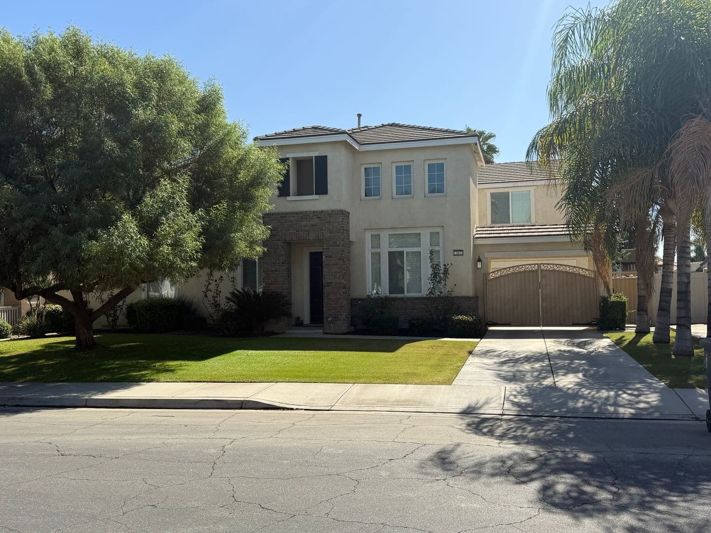 Bakersfield House: 11013 Prairie Stone Place