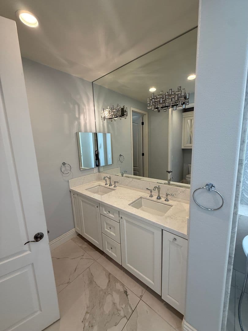 Bakersfield House: 11013 Prairie Stone Place