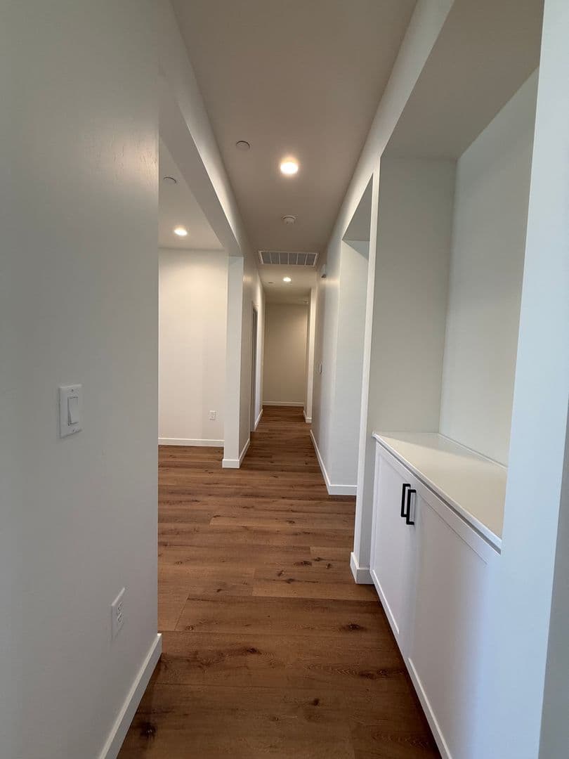 Bakersfield House: 16806 Mairs Drive