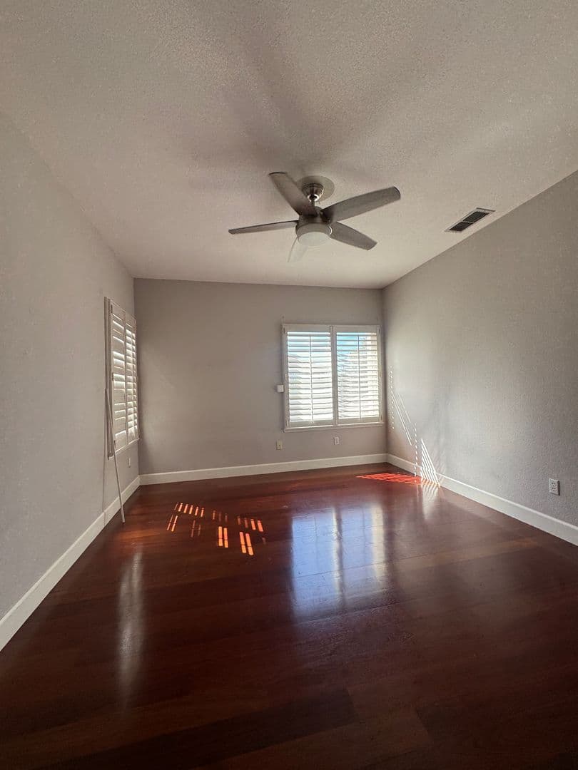 Granite Bay House: 360 Allenwood Ct