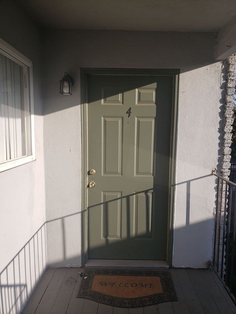 Carmichael Apartment: 7154 Fair Oaks Blvd,