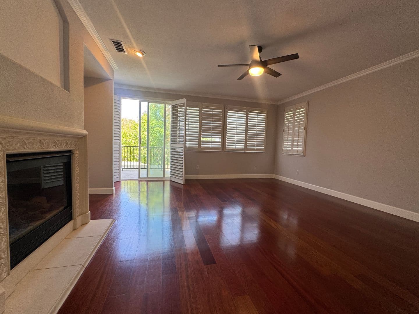 Granite Bay House: 360 Allenwood Ct