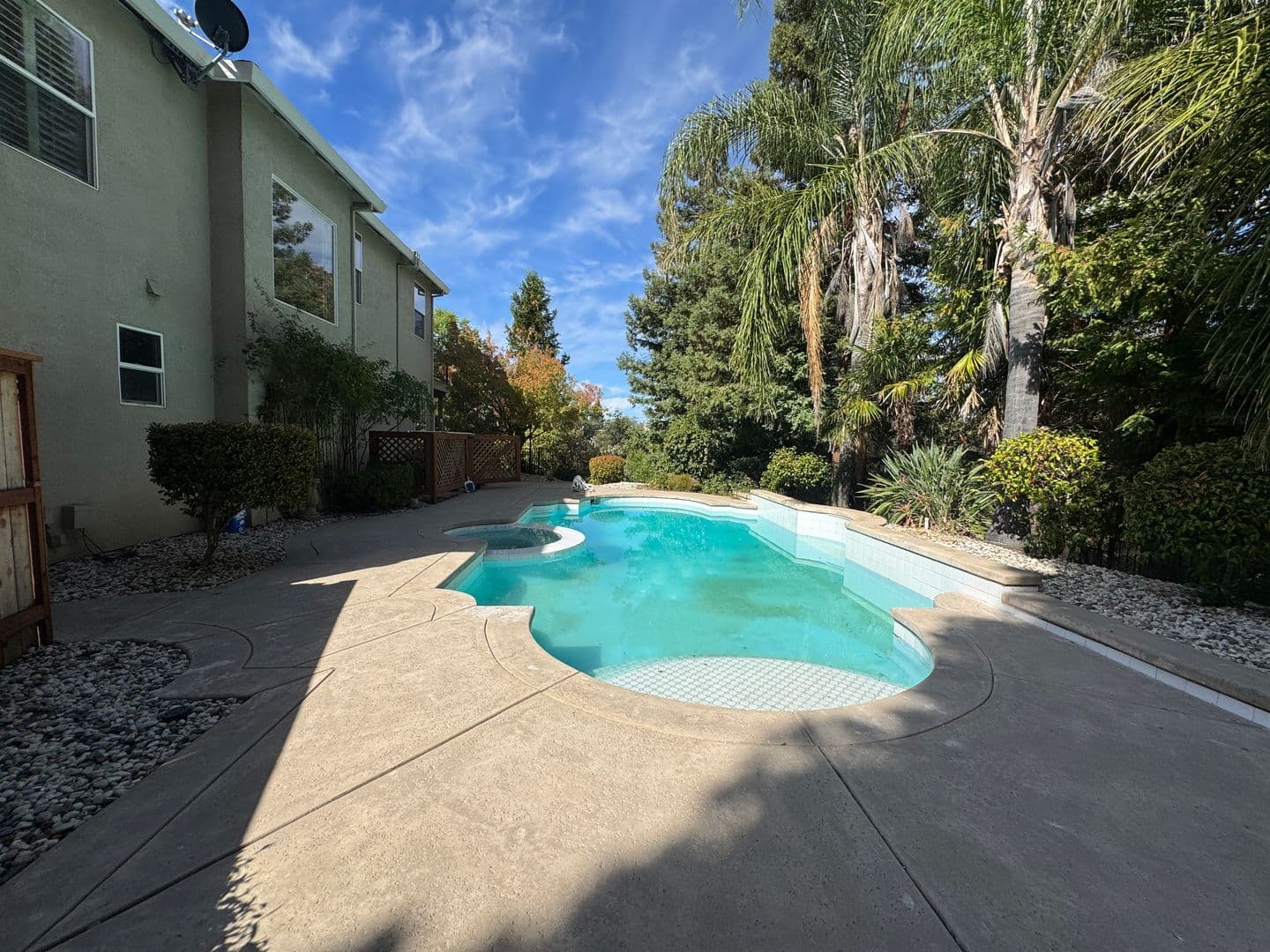 Granite Bay House: 360 Allenwood Ct