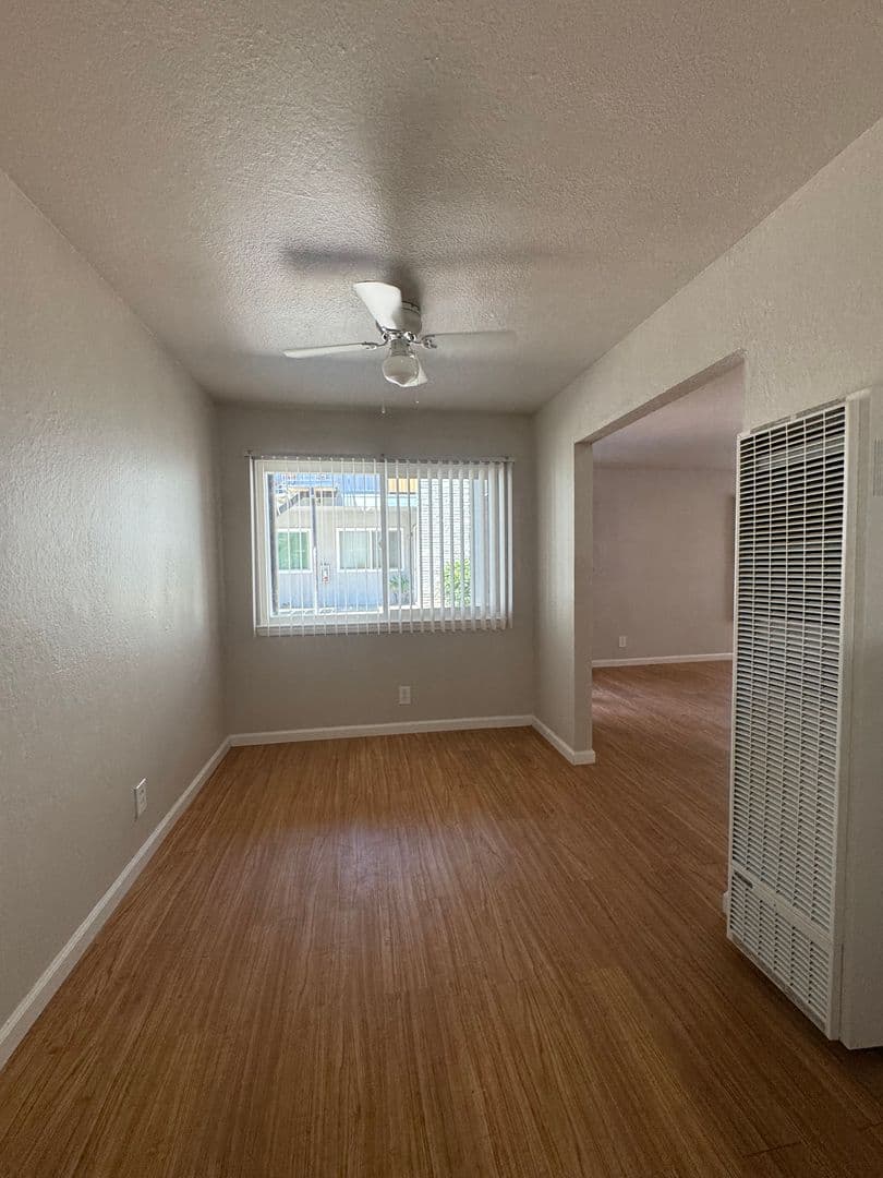 Carmichael Apartment: 7154 Fair Oaks Blvd,