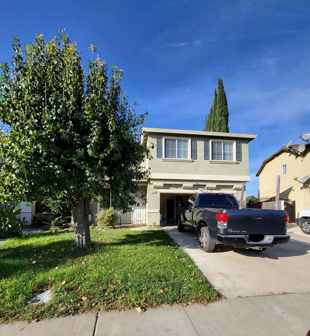 Woodland House: 920 Garcia Dr