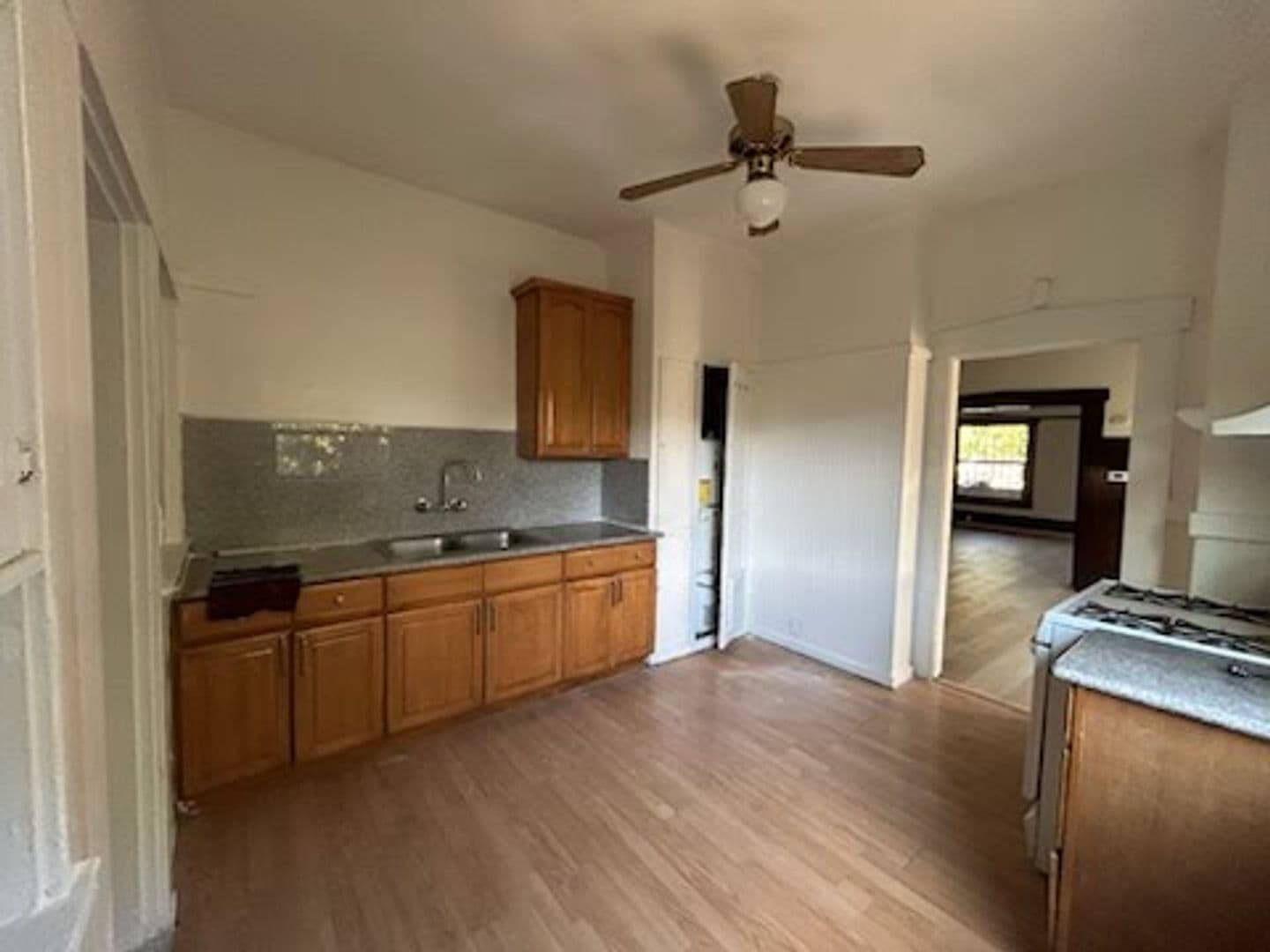 Stockton Apartment: 1423 N San Joaquin St