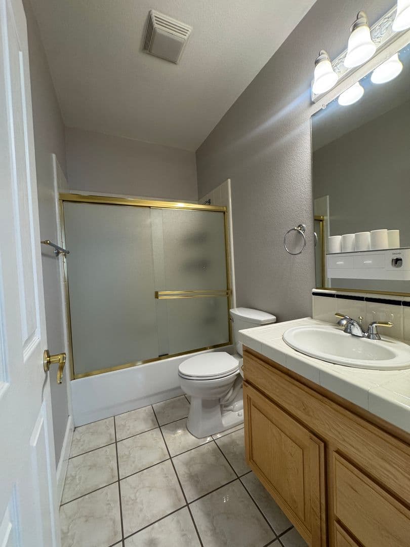 Granite Bay House: 360 Allenwood Ct