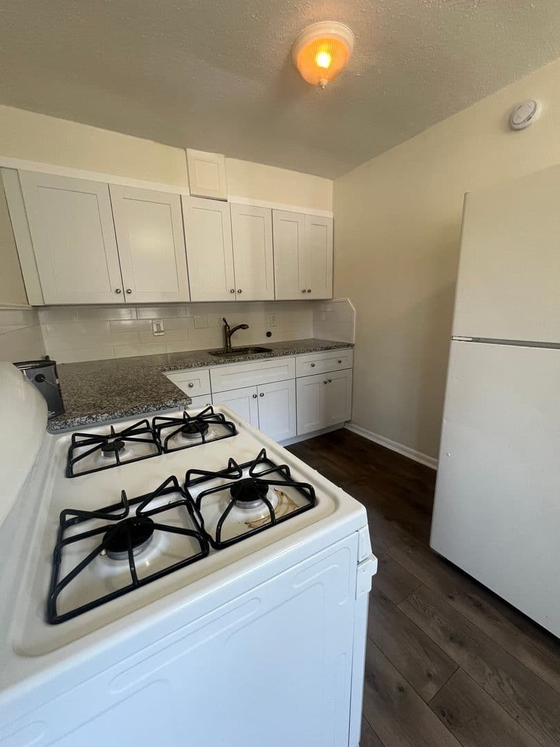 Harrisburg Apartment: 1315-1343 Rolleston St