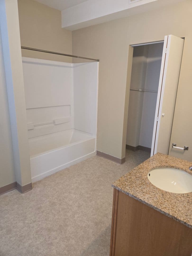 Harrisburg Apartment: 301 Market St