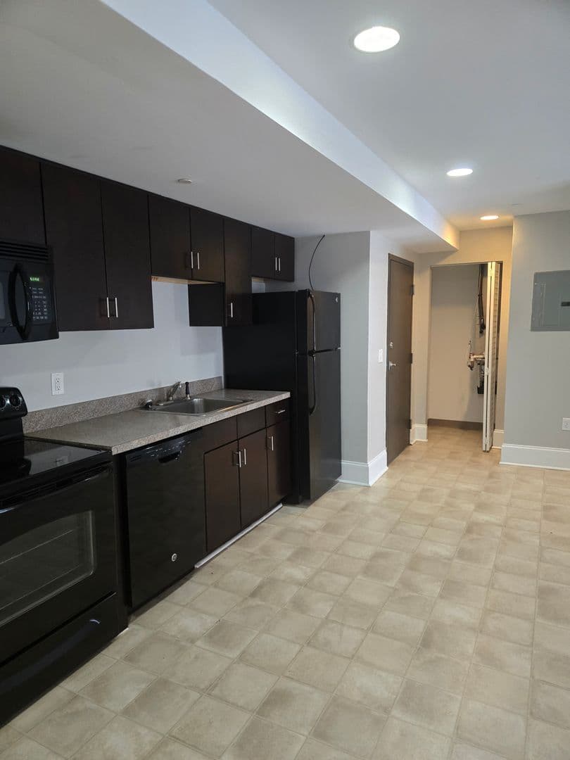 Harrisburg Apartment: 301 Market St