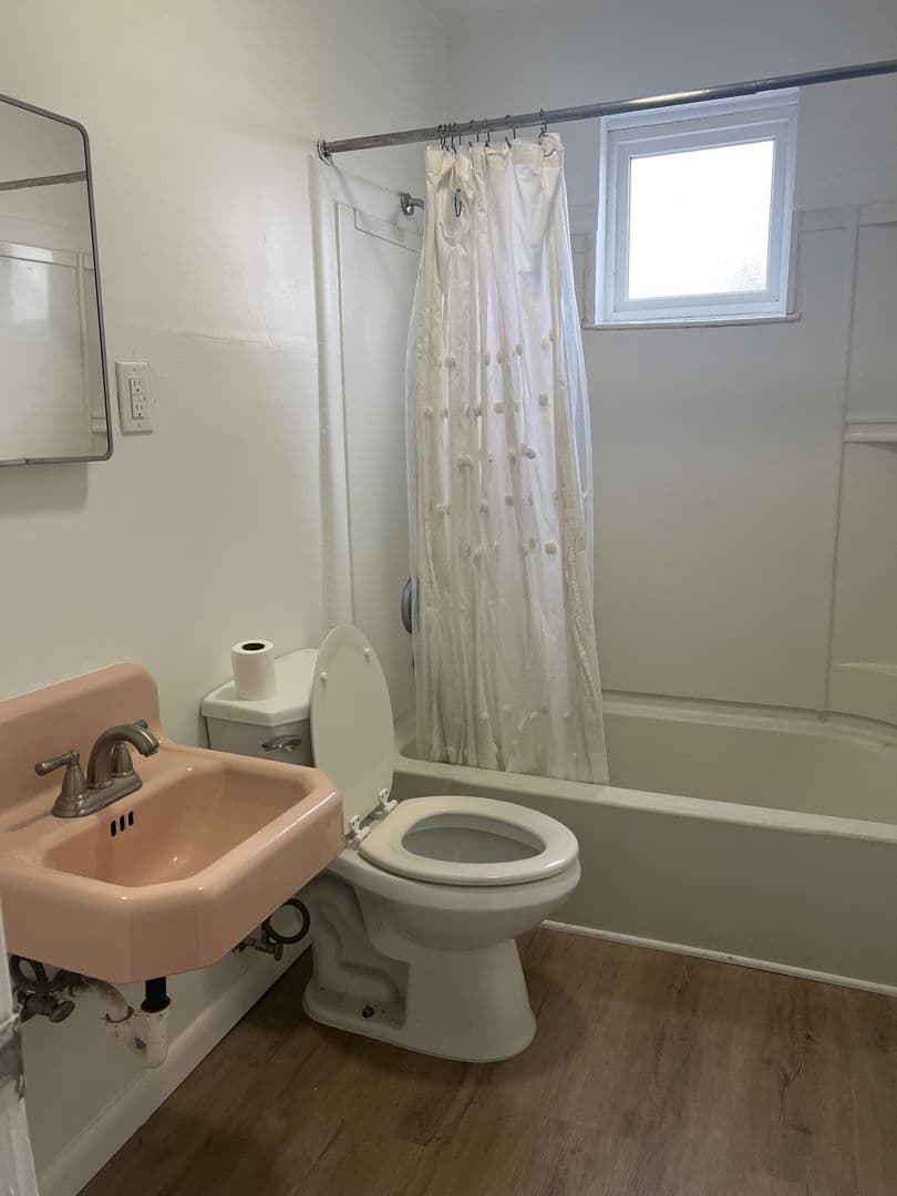 Harrisburg Apartment: 1315-1343 Rolleston St