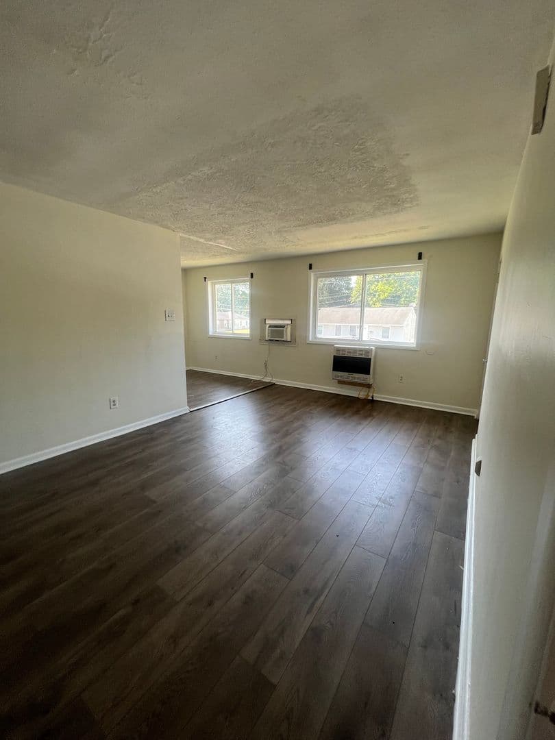 Harrisburg Apartment: 1315-1343 Rolleston St