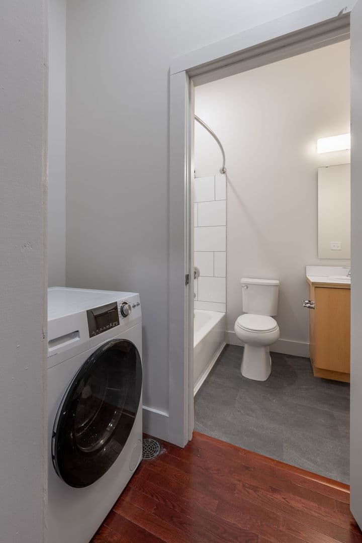 Cincinnati Apartment: 3604 Montgomery Road
