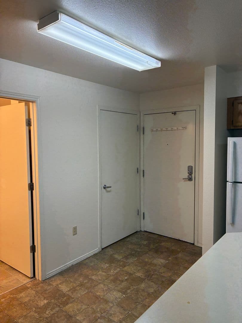Anchorage Apartment: 315 Barrow St