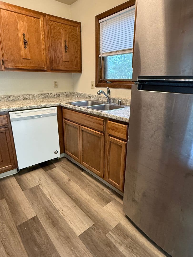 Anchorage Apartment: 3804 Indiana St