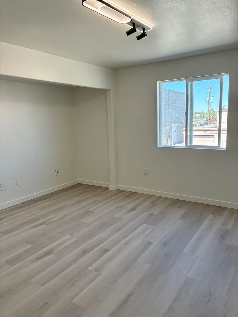 Anchorage Apartment: 3200 Spenard Rd