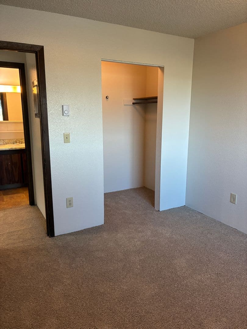 Anchorage Apartment: 1315 Cordova St