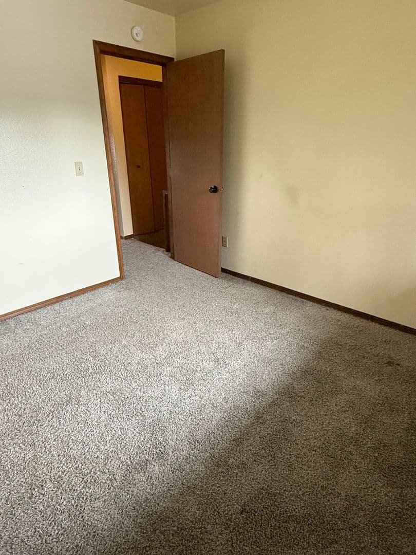Anchorage Apartment: 3804 Indiana St