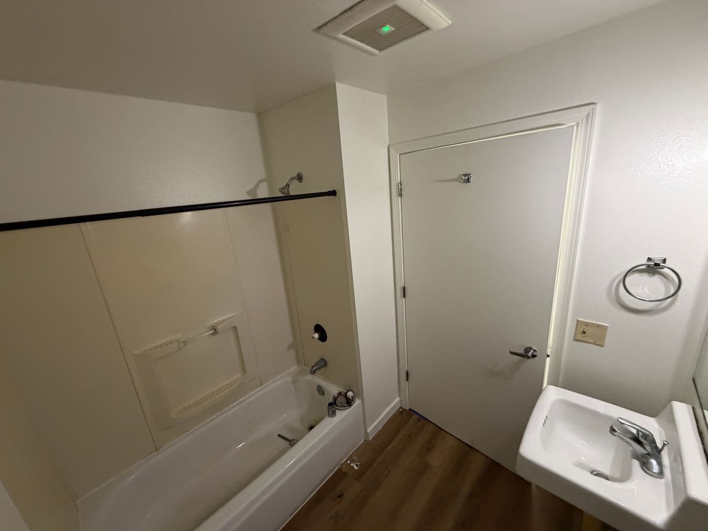 Anchorage Apartment: 315 Barrow St