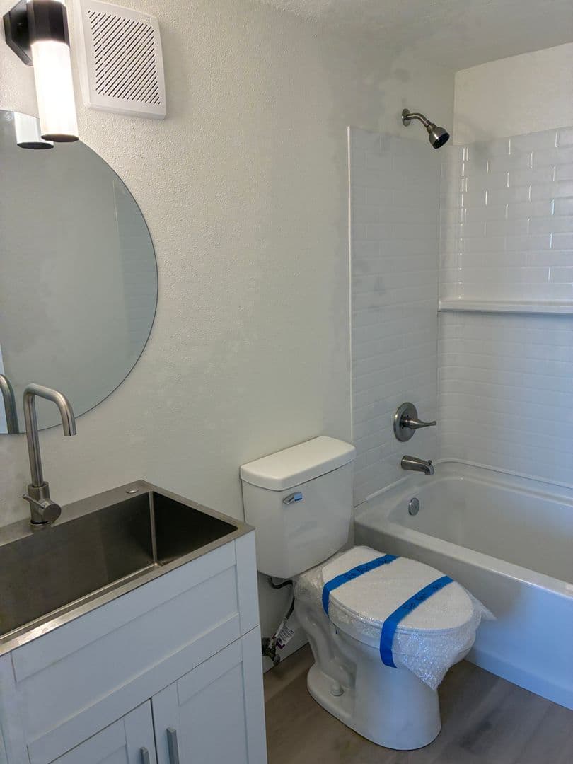 Anchorage Apartment: 3200 Spenard Rd