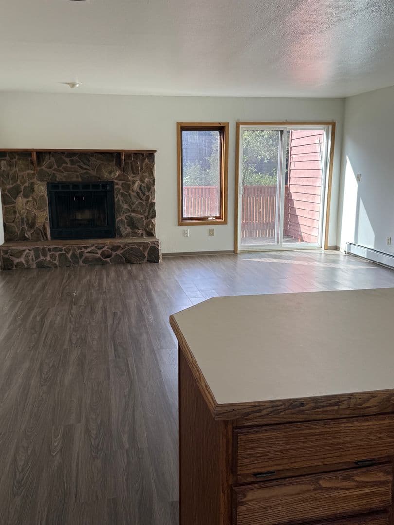 Anchorage Apartment: 3711 Carleton Ave