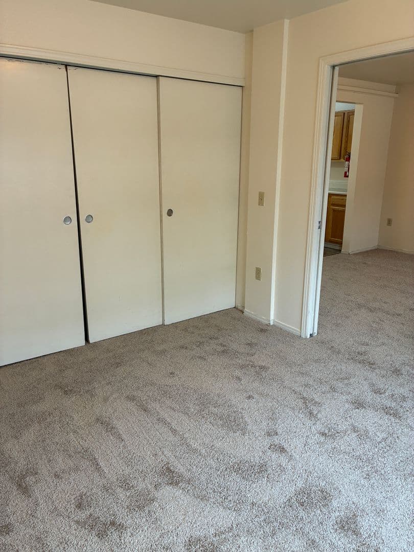 Anchorage Apartment: 315 Barrow St